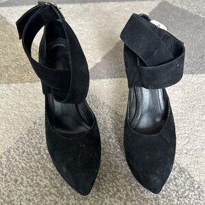 YSL Ballerina heels in suede